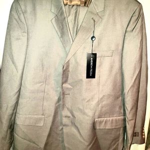 New with tags Andrew Fezza men's 2 pc  suit